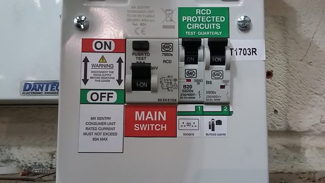 Main fuse switch