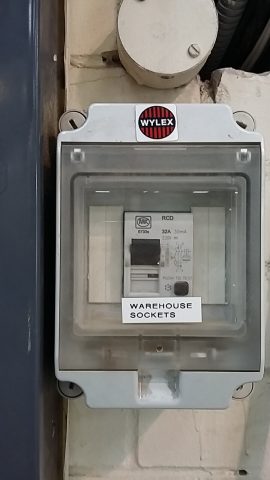Covered fuse switch